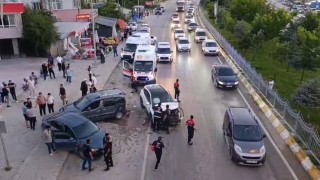 Vanda zincirleme trafik kazası: 1 yaralı