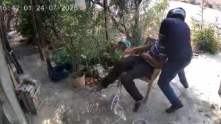 Yaşlı adamın boynunu kırmaya çalışıp, feci şekilde darbeden saldırgan tutuklandı