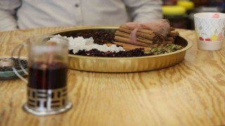 Yaz sıcaklarında doğal serinlik: Hibiskus şerbeti hem ferahlatıyor hem destek oluyor