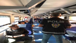Yerköyden geçen ‘Doğu Ekspresinde 81 yolcu sorgulandı