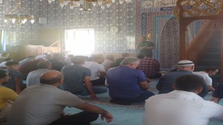 Yeşilaydan cami cemaatine bağımlılıkla mücadele bilgilendirmesi