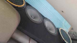 Yüksek sesle müzik açan 2 sürücüye toplam 246 bin 898 TL ceza