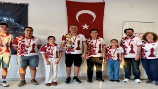 Yunusemre Belediyespor satrançta Manisa şampiyonu