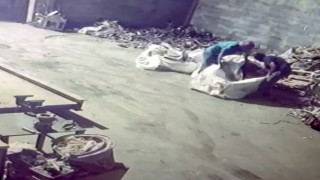 Yüzlerinde maskeyle gelip 250 bin TLlik bakır çaldılar