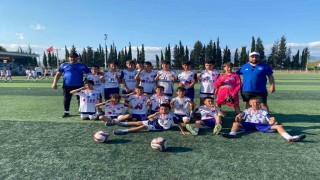 1299 Bilecikspor Kulübünün minik futbolcuları göz doldurdu