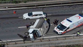 2 tır ve 1 kamyonetin karıştığı kazada 1 kişi yaralandı