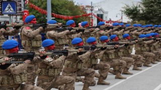 30 Ağustos Zafer Bayramında jandarma komandolardan mest eden gösteri