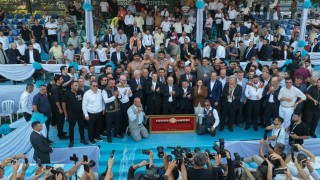 66. Geleneksel Kurtdereli Mehmet Pehlivan Yağlı Güreşlerinde altın kemer Mustafa Taşın