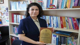 ABDden Üstün Katkı Ödülü alan profesör: Gençlerin en çok yaşadığı sorunlardan biri belirsizlik