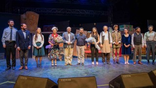 Açıkhavada ‘cimriye alkış yağmuru