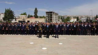 Adıyamanda 30 Ağustos Zafer Bayramı kutlandı