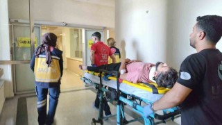 Adıyamanda iki otomobil çarpıştı: 1 yaralı