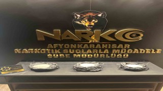 Afyonkarahisarda 5 kilogram uyuşturucuyla yakalanan şahıs tutuklandı