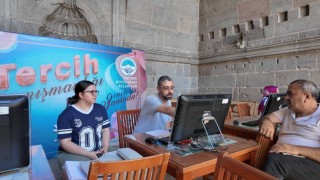 Aile Akademisinden 2 bin 657 öğrenciye tercih danışmanlığı hizmeti