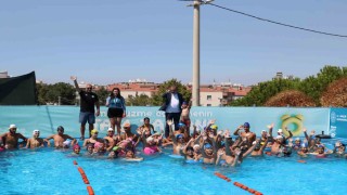 AK Parti İzmir Milletvekili Kasapoğlu: 7den 77ye herkesi sporla buluşturmaya kararlıyız