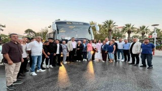 AK Parti İzmirden 25inci yıl buluşmasına 5 bin kişilik çıkarma