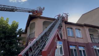Aksarayda baca yangını paniğe neden oldu