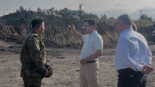 Akyaka Kaymakamı Demirtaş, Ermenistan sınırındaki demiryolu yenileme çalışmalarını yerinde inceledi