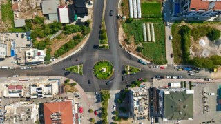 Alanya Mahmutlar Mahallesinde sıcak asfalt çalışmaları ilerliyor