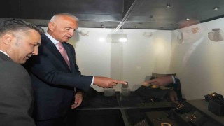 Ankara Etnografya Müzesi ‘Elde Vefa, Gözde Zarafet: Takı Sanatının 12 Bin Yıllık Öyküsü sergisine ev sahipliği yapıyor