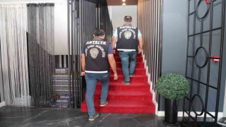 Antalyada günübirlik konaklama ve araç kiralama firmaları denetlendi