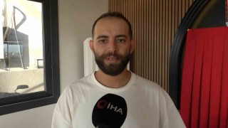 Aracına çarpılacağını anlayarak kaza anını kaydeden sürücü, ‘neyi çekiyon lan yanıtını aldı