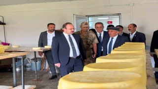 Arpaçayda Kaymakam Güvençten üretim tesisine ziyaret: Yerel üretime destek vurgusu