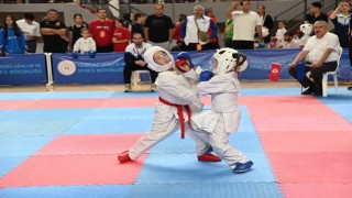 Asyanın hayalleri yüzlerce çocuğun mücadelesine emanet