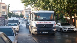 Ataşehirde temizlik, bakım ve ilaçlama çalışmaları aralıksız sürüyor