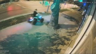ATV ile yolun karşısına geçerken canından oldu