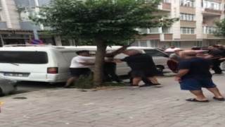 Avcılarda demir sopalı, taşlı kavga: 1 yaralı