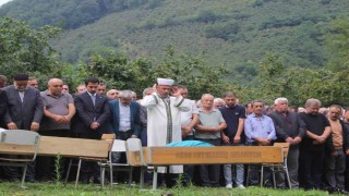 Aynı eve gelin gittiler, birlikte vefat ettiler