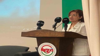 Azerbaycanlı edebiyatçı Natevanın eserleri, yapay zeka destekli yarışmayla şarkılara dönüştürüldü