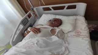 Babasına çarpıp kaçanlara İnsanlık dışı bir durum diyerek tepki gösterdi