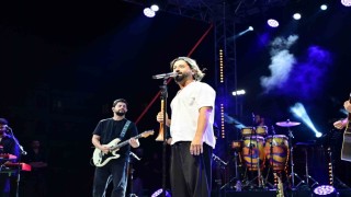 Bahçelievler Yaz Festivalinde Koray Avcı rüzgarı