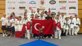 Bakan Baktan Down Judo Milli Takımına tebrik