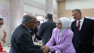 Bakan Göktaş, Ağrıda şehit yakınları ve gazilerle buluştu: Terörsüz Türkiye tarihi bir adımdır