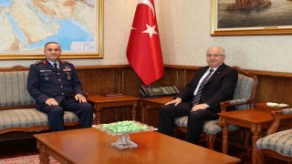 Bakan Güler, Hava Kuvvetleri Komutanı Orgeneral Dalkıranı kabul etti