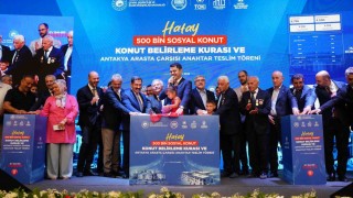 Bakan Kurumun katılımıyla Hatayda 8 bin 500 hak sahibinin konutu belirlendi