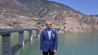 Bakan Uraloğlu: 24 yılda 519 kilometre uzunluğunda 4 bin 272 yeni köprü inşa ettik