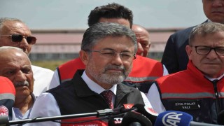 Bakan Yumaklı Karsta GEKİSi tanıttı: Büyükbaş hayvancılıkta dijital kimlik dönemi başladı