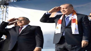 Başkan Büyükkııçtan 25. yıl mesajı Çeyrek asırlık hizmet ve eser yürüyüşü