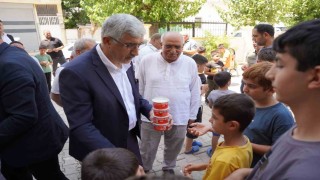 Başkan Hallaç, Muhammediye Camiinde minik gönüllere dokundu