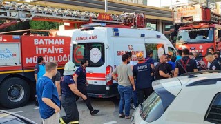 Batmanda spor salonu yangınında Bakan Şimşekin yeğeni hayatını kaybetti