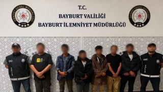 Bayburt'ta 6 düzensiz göçmen yakalandı