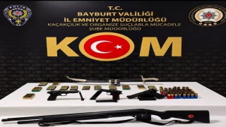 Bayburtta kaçakçılık operasyonlarında silah ve 665 fişek ele geçirildi