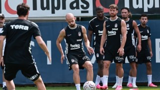 Beşiktaşta Leandro Trossard ilk antrenmanına çıktı