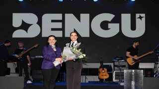 Beykozda 30 Ağustos Zafer Bayramı Coşkusu Bengü konseriyle zirveye ulaştı