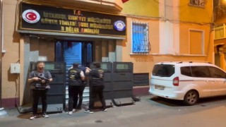Beyoğlunda bir şahsın cebinden telefon çalan şüpheli kısa sürede yakalandı