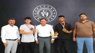 Bilek güreşinde Kayseriden büyük başarı